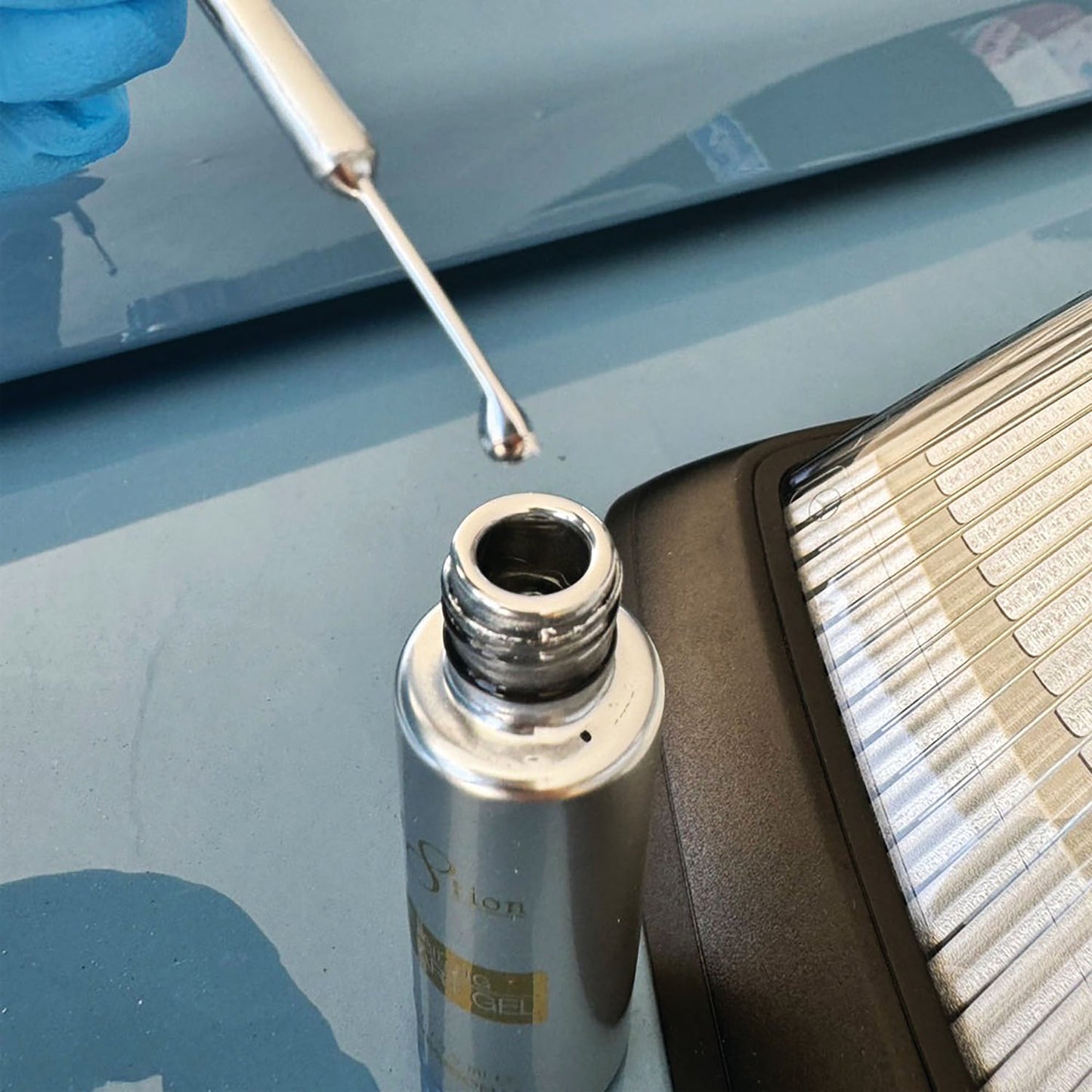 Cre8tion Detailing Gel Silver Mirror Chrome 0.33 oz 08317